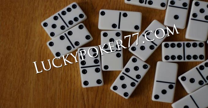 Permainan domino online adalah sebuah permainan judi domino yang dimainkan secara online menggunakan smartphone android maupun ios yang anda miliki.